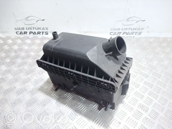 Jeep Patriot Obudowa filtra powietrza 04891700AB