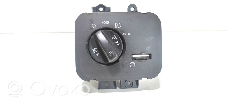 Land Rover Discovery 3 - LR3 Interruptor de luz YUD501480