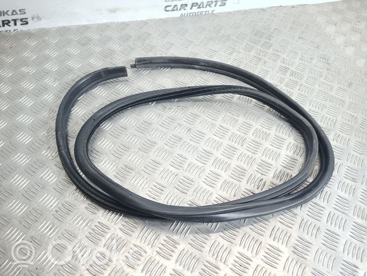 BMW 1 E81 E87 Joint d'étanchéité en caoutchouc pour porte arrière 7066618