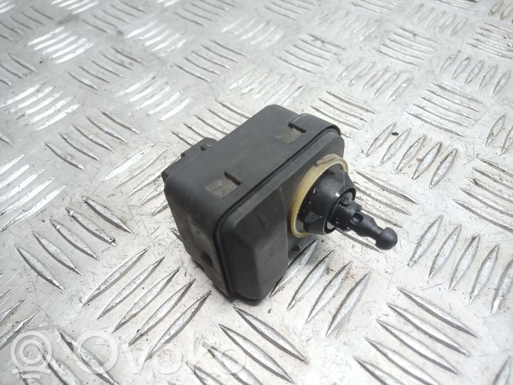 811500D08000 Toyota Yaris Headlight level adjustment motor, 5.00 € RRR