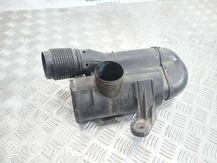 Audi 80 90 S2 B4 Rezonator / Dolot powietrza 026129951