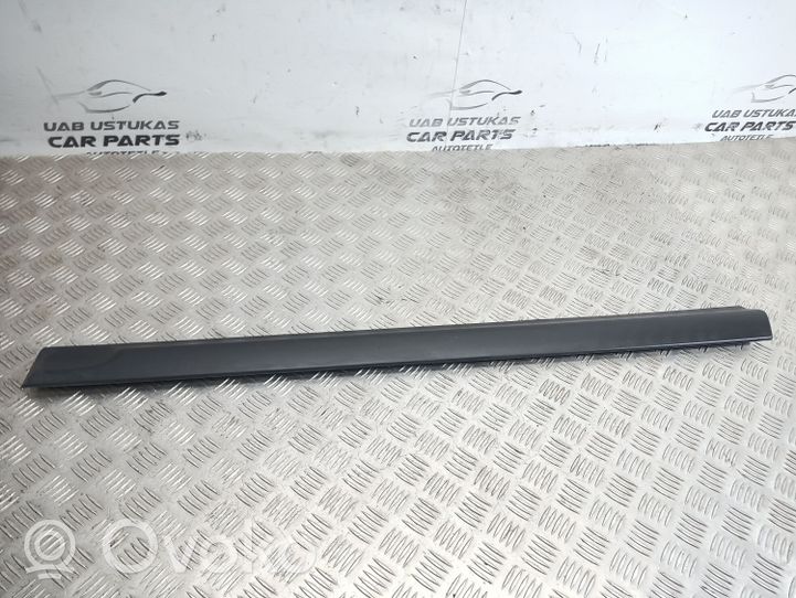 Opel Zafira A Rivestimento della portiera anteriore (modanatura) 090597588