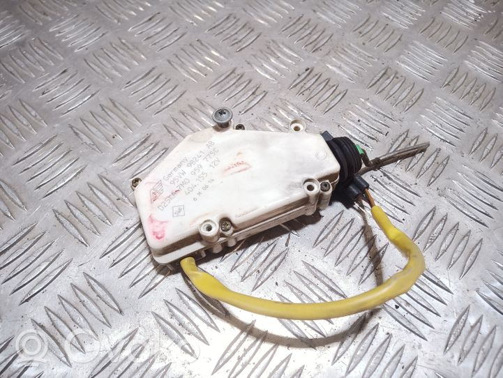 Volkswagen Sharan Fuel tank cap lock motor 7M0959775C