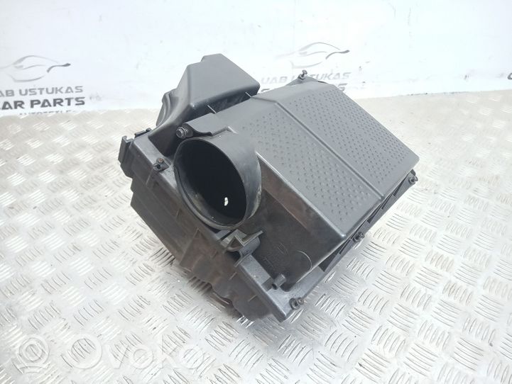 Land Rover Discovery 3 - LR3 Air filter box PHB000498