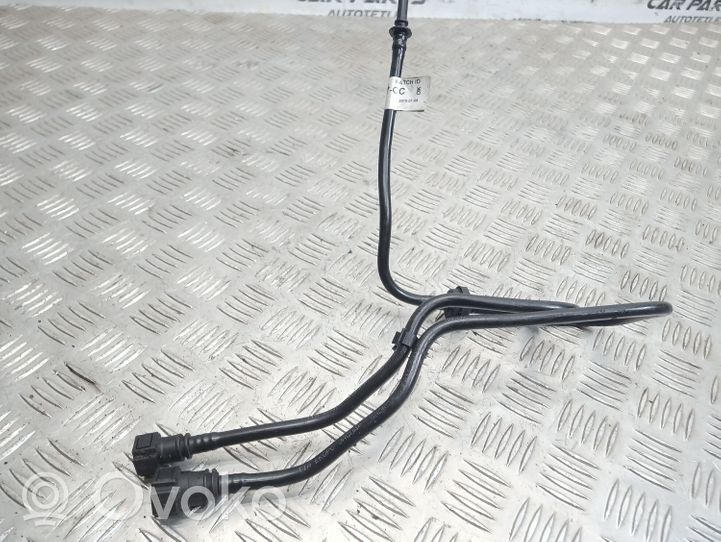 Land Rover Discovery 3 - LR3 Vacuum line/pipe/hose 5H222A047CC