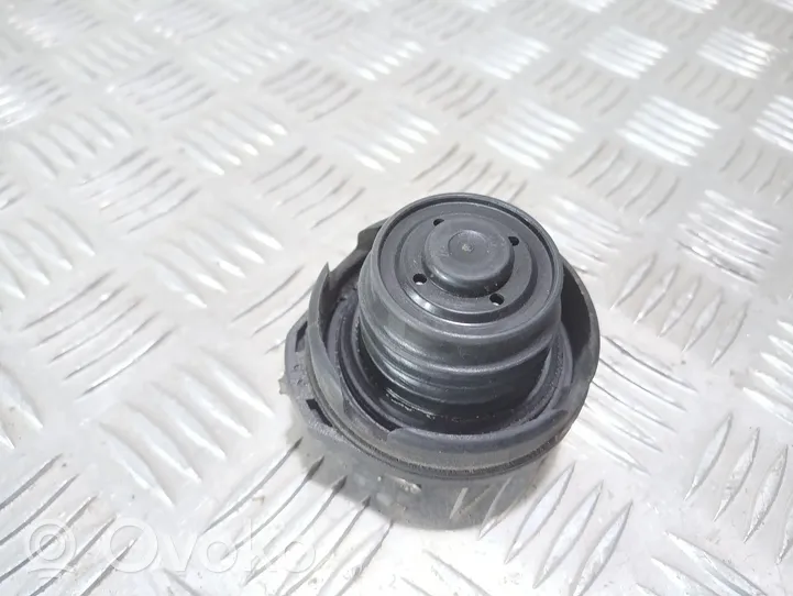 Audi A4 S4 B6 8E 8H Tappo del serbatoio del carburante 1J0201553G