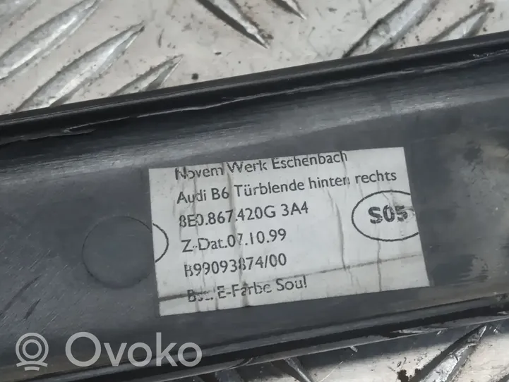 Audi A4 S4 B6 8E 8H Muu takaoven verhoiluelementti 8E0867420G