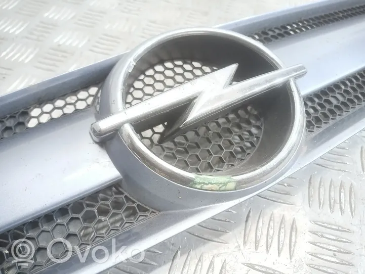 Opel Signum Griglia superiore del radiatore paraurti anteriore 13123491