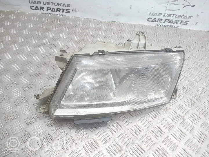 Saab 9-5 Lampa przednia 