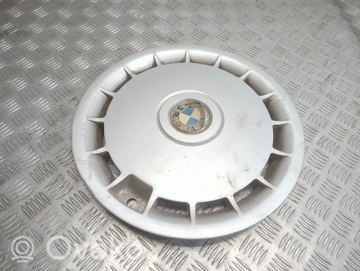 BMW 5 E34 Embellecedor/tapacubos de rueda R15 1129843