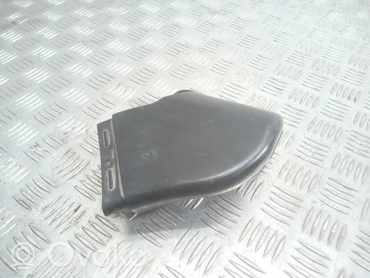 Audi A4 S4 B5 8D Parte del condotto di aspirazione dell'aria 8D0129617B