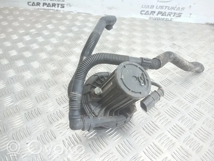 Volkswagen PASSAT B5.5 Bomba de aire secundaria 06A959253B