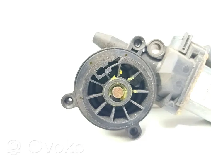 Renault Clio II Front door window regulator motor 400733T9