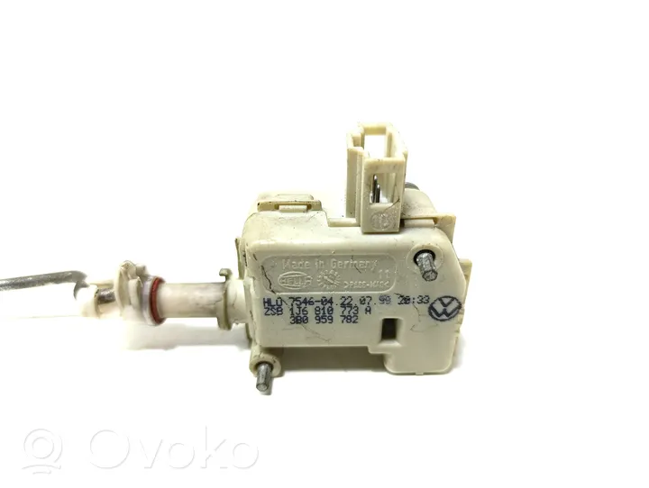 Volkswagen Golf IV Fuel tank cap lock motor 1J6810773A