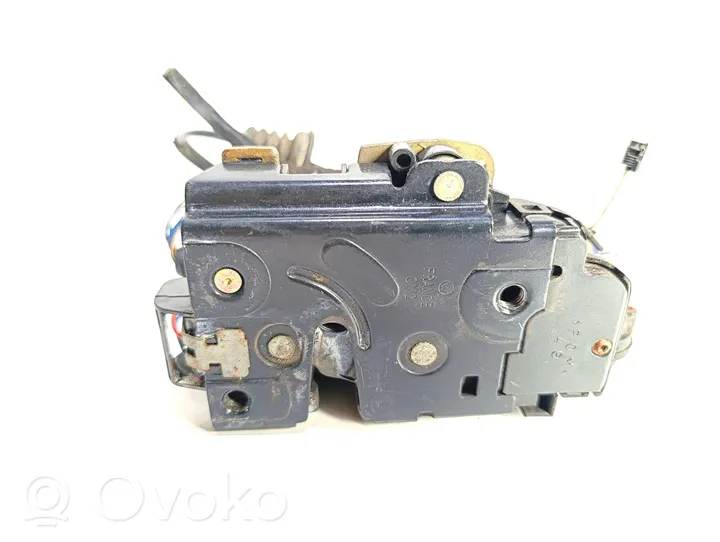 Volkswagen Golf IV Rear door lock 