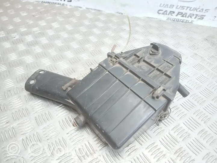 Volkswagen Golf II Scatola del filtro dell’aria 027129607D