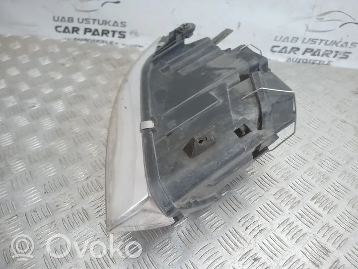 Audi A6 S6 C5 4B Phare frontale 