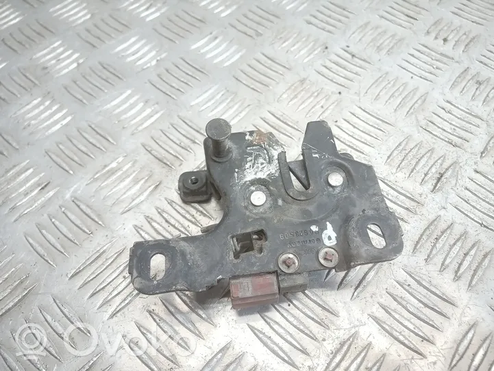 Audi A6 S6 C5 4B Serrure de capot 4B0823509