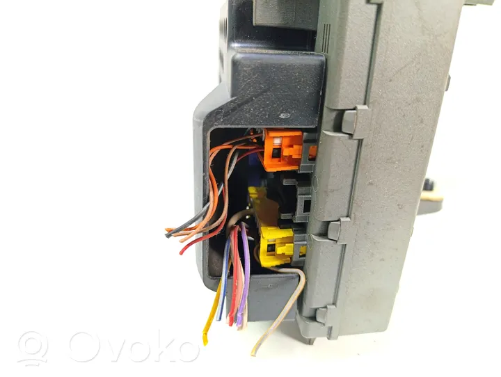 Renault Laguna I Fuse module 7700821586