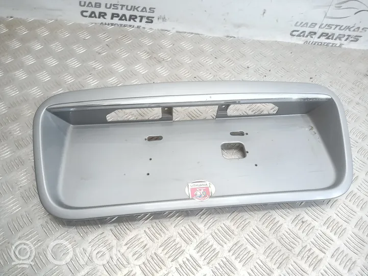 Hyundai Trajet Barra de luz de la matrícula/placa de la puerta del maletero A873703A000