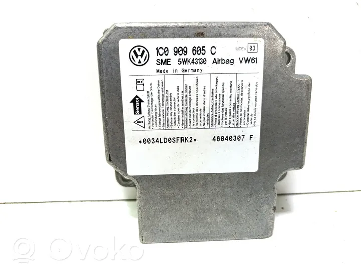 Volkswagen PASSAT B5.5 Centralina/modulo airbag 1C0909605C