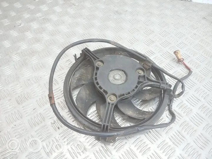 Audi A4 S4 B5 8D Ventilateur, condenseur de climatisation 