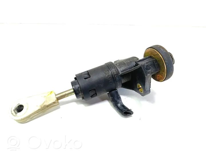 Volkswagen PASSAT B5.5 Główny cylinder sprzęgła 8E1721401AG