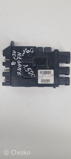 Renault Megane III Cableado positivo 243800011R