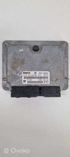 Opel Zafira A Calculateur moteur ECU 0281010268