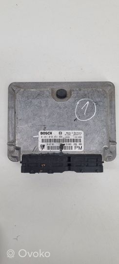 Opel Frontera B Calculateur moteur ECU 0281010451