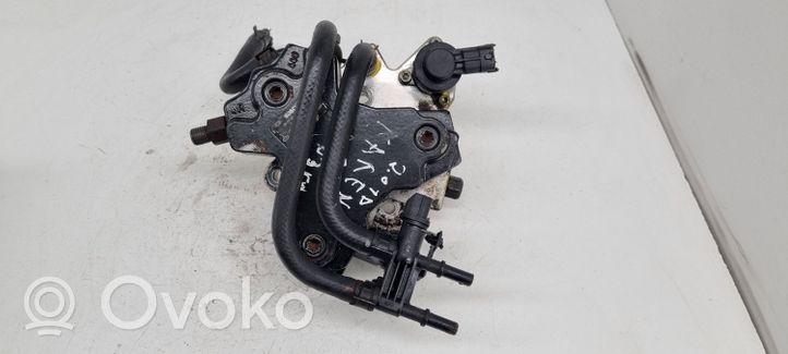 KIA Carens II Pompe d'injection de carburant à haute pression 3310027400