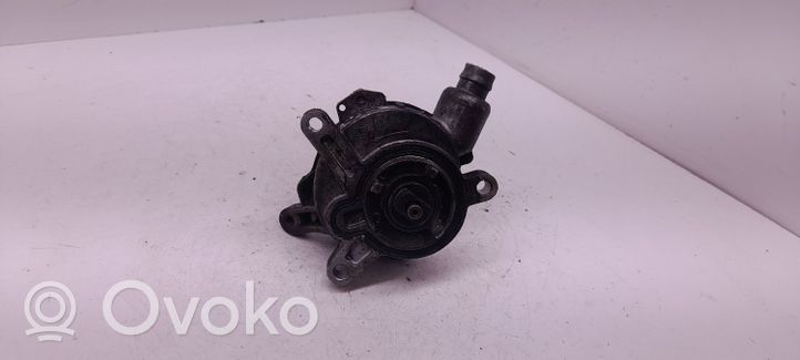 Volvo S60 Pompe à vide 08658230