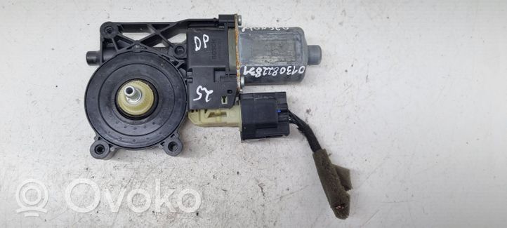 Ford Mondeo MK V Moteur de lève-vitre de porte avant 0130822831