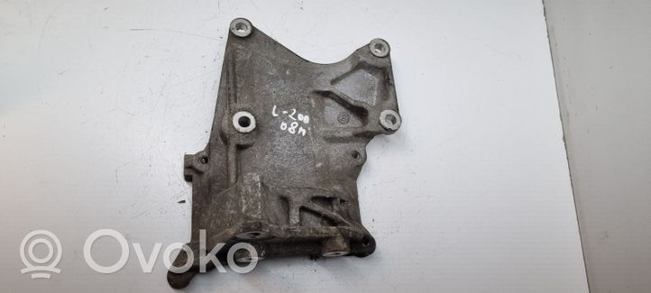 Mitsubishi L200 Support de compresseur de clim 37110J560