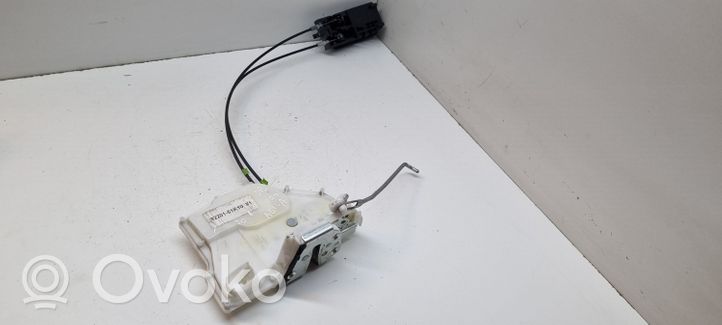 Opel Agila B Front door lock 8220151K10