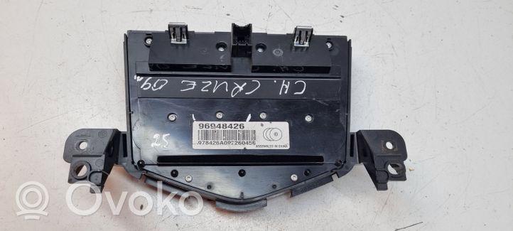 Chevrolet Cruze Console centrale, commande de multimédia l'unité principale 96948426