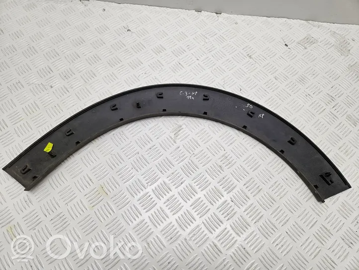 Citroen C3 Garniture pour voûte de roue avant 9812088680