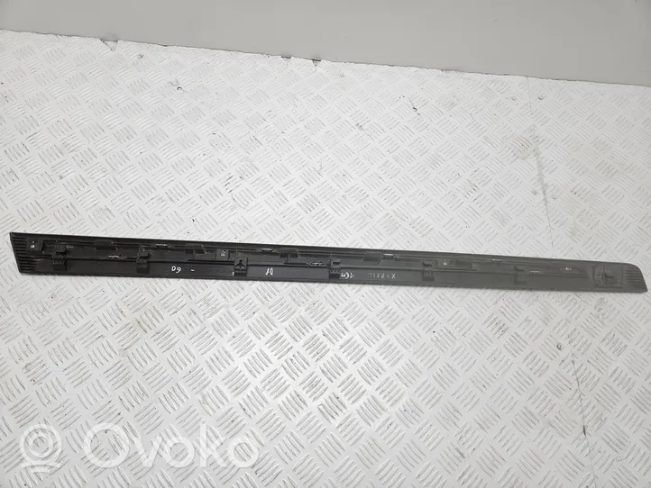 Nissan X-Trail T32 Front door trim (molding) 808766FR0A