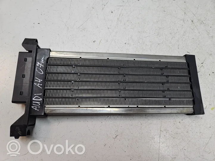 Audi A4 S4 B7 8E 8H Radiateur électrique de chauffage auxiliaire 8E1819011