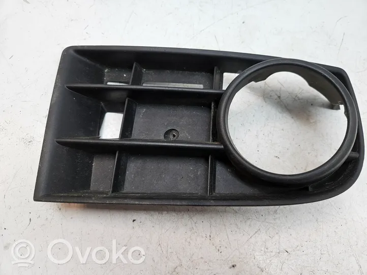 Volkswagen Golf V Grille inférieure de pare-chocs avant 1K0853666C