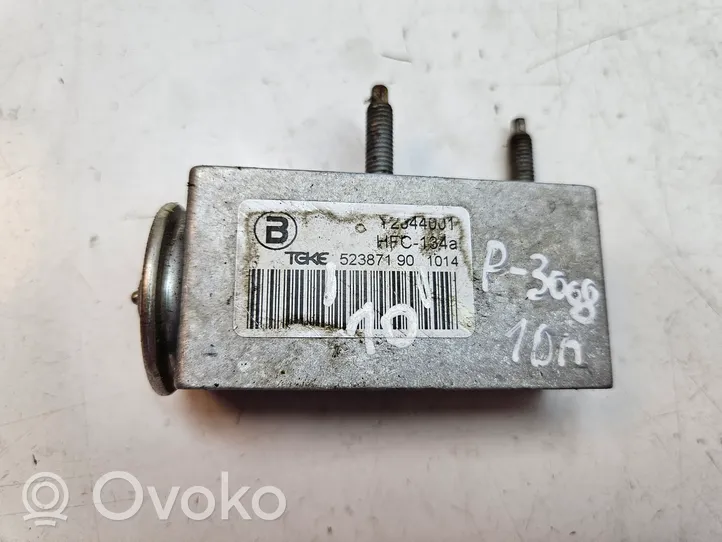 Peugeot 3008 I Air conditioning (A/C) expansion valve 52387190
