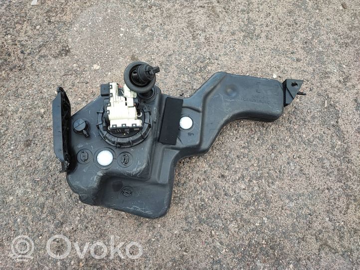 Volkswagen Sharan Serbatoio vaschetta liquido AdBlue 7N0131877E