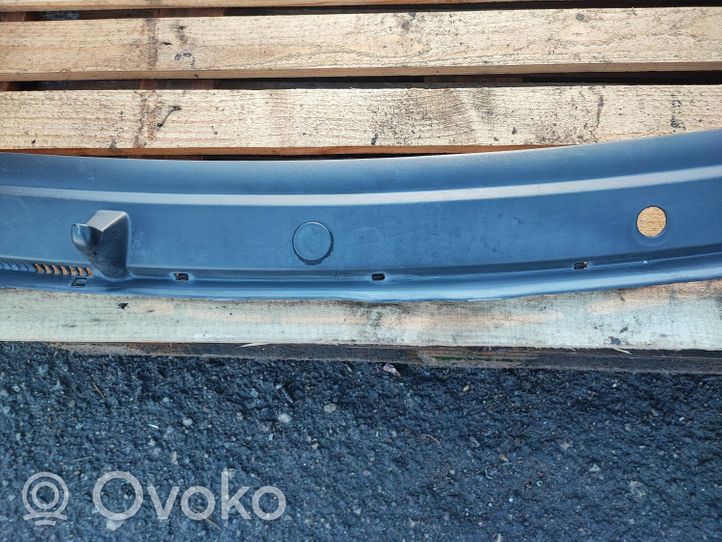 Opel Vivaro Rivestimento del tergicristallo 8200020540