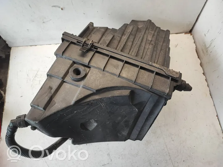 Volkswagen Transporter - Caravelle T5 Scatola del filtro dell’aria 7H0129601P