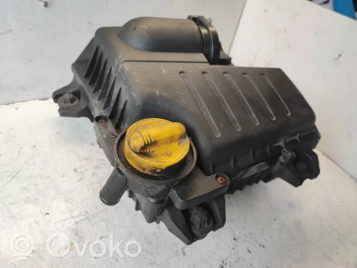 Renault Trafic II (X83) Scatola del filtro dell’aria 8200760899