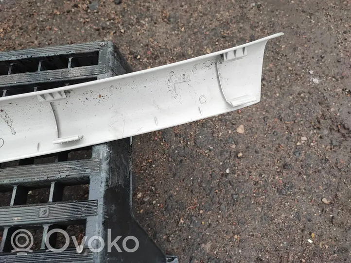 Opel Vivaro (A) pillar trim 769116799R