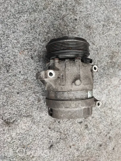 Renault Scenic I Air conditioning (A/C) compressor (pump) 7700105765