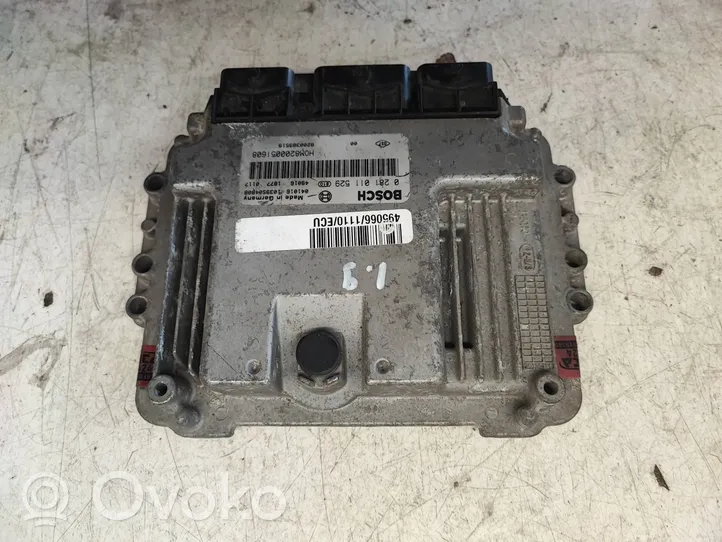 Renault Trafic II (X83) Calculateur moteur ECU 0281011529