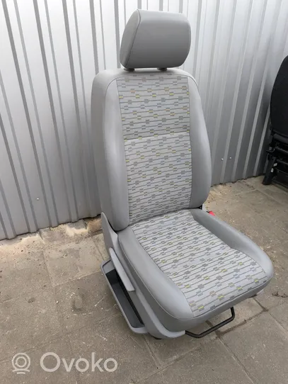 Volkswagen Transporter - Caravelle T5 Front passenger seat 