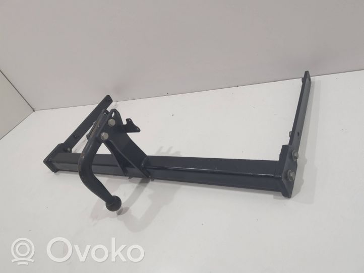 Toyota Avensis T270 Tow bar pw96002005